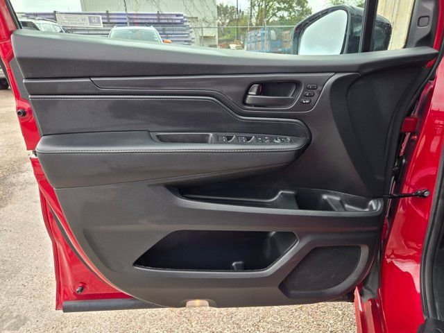 Used 2025 Honda Odyssey Sport-L image 13