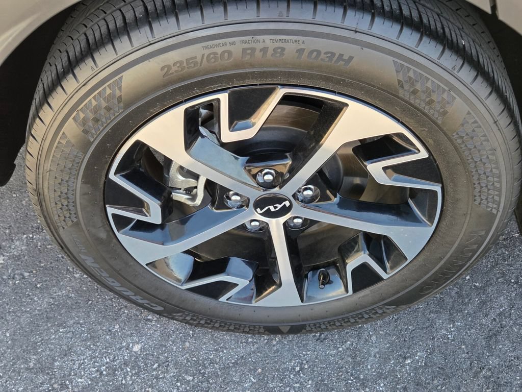 Used 2024 Kia Sportage EX FWD image 10