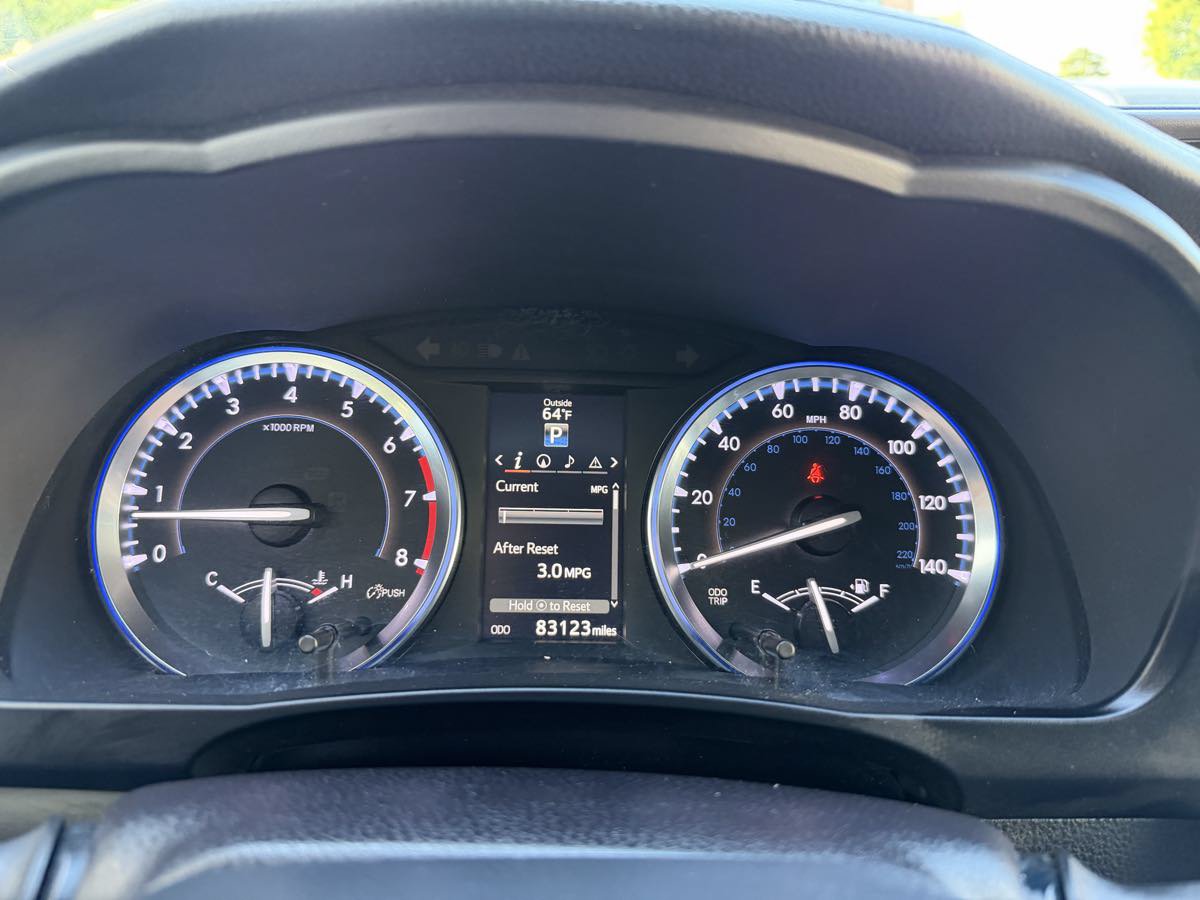 Used 2015 Toyota Highlander XLE AWD/4WD image 16