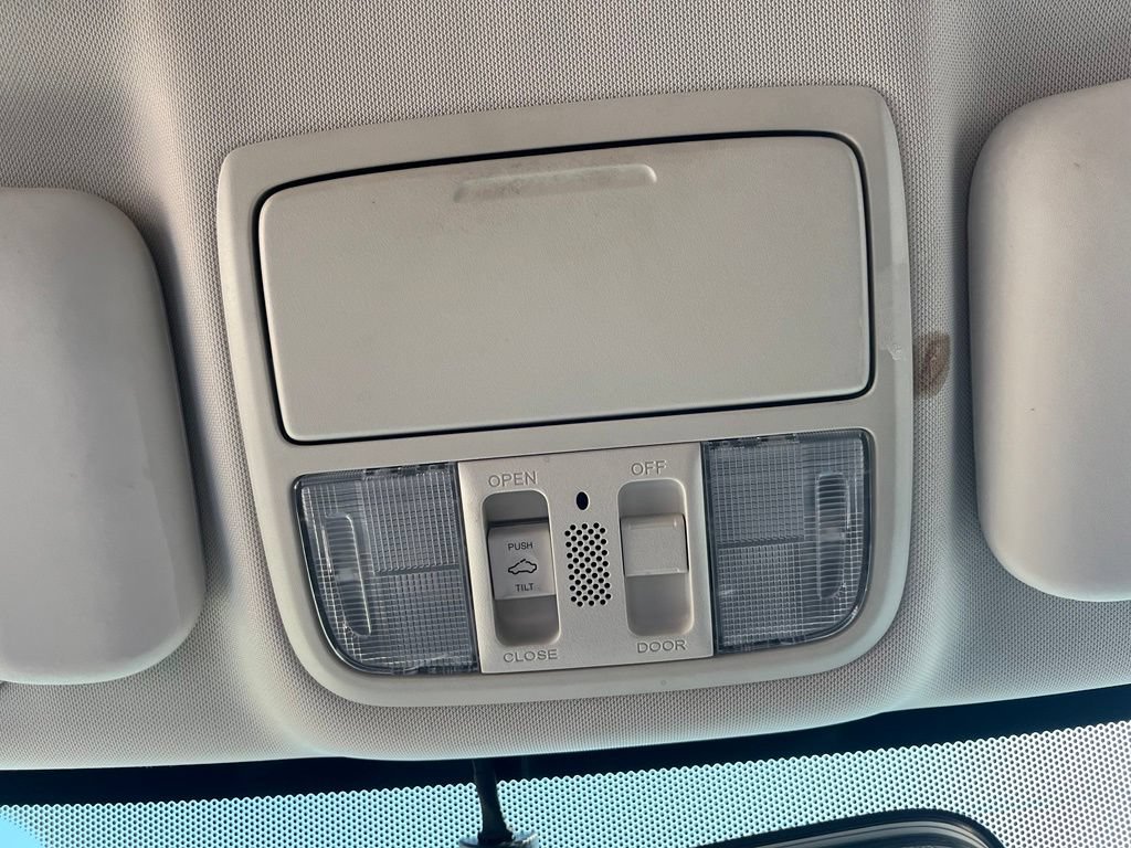 Used 2012 Honda CR-V EX-L image 17