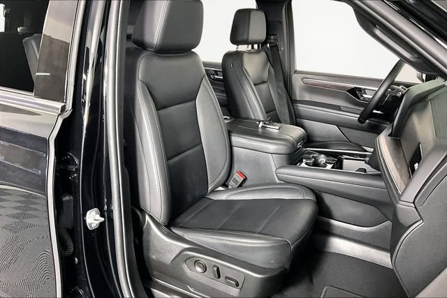 Used 2025 Chevrolet Tahoe LT AWD/4WD image 28