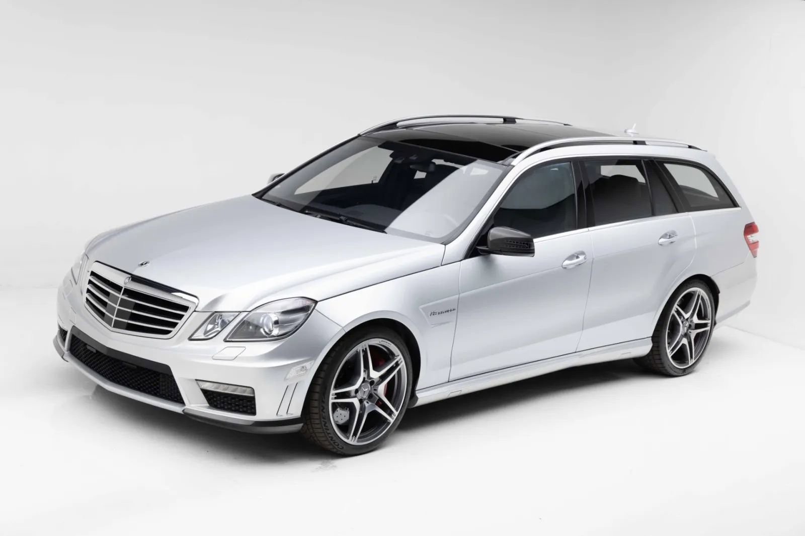 Used 2012 Mercedes-Benz E 63 AMG Wagon image 1