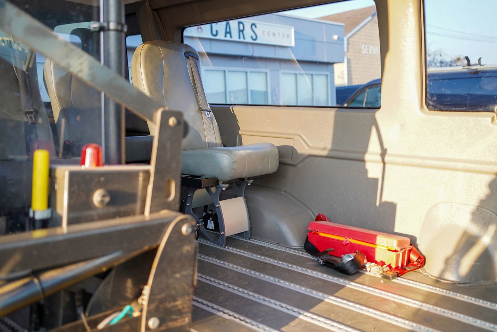 Used 2014 Ford E-350 and Econoline 350 Extended Super Duty w/ Power Group RWD image 20