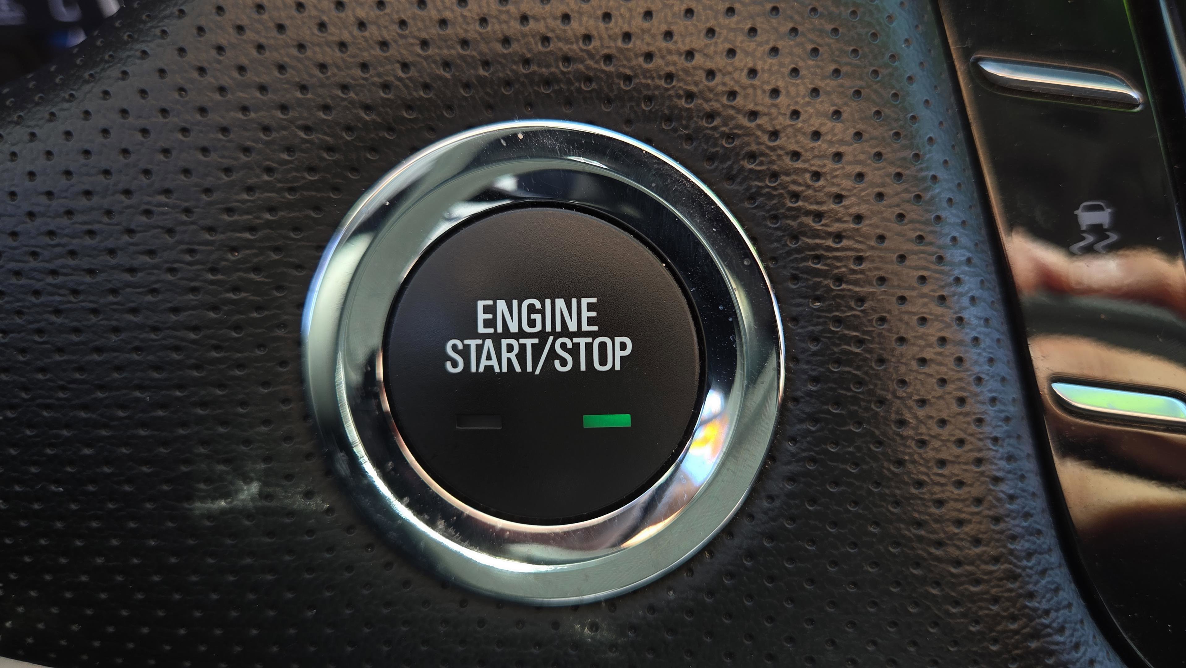 Used 2015 Cadillac XTS Luxury image 38