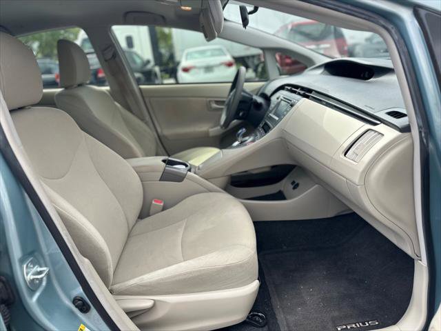 Used 2015 Toyota Prius Three image 19