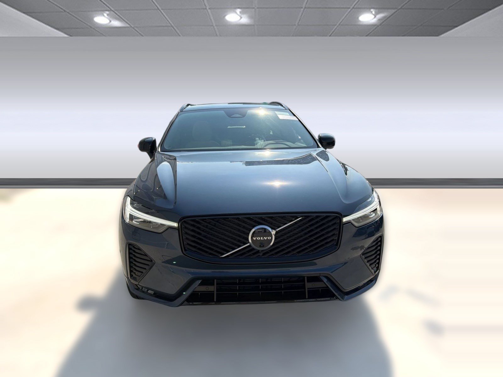 New 2026 Volvo XC60 B5 Plus w/ Climate Package AWD/4WD image 6