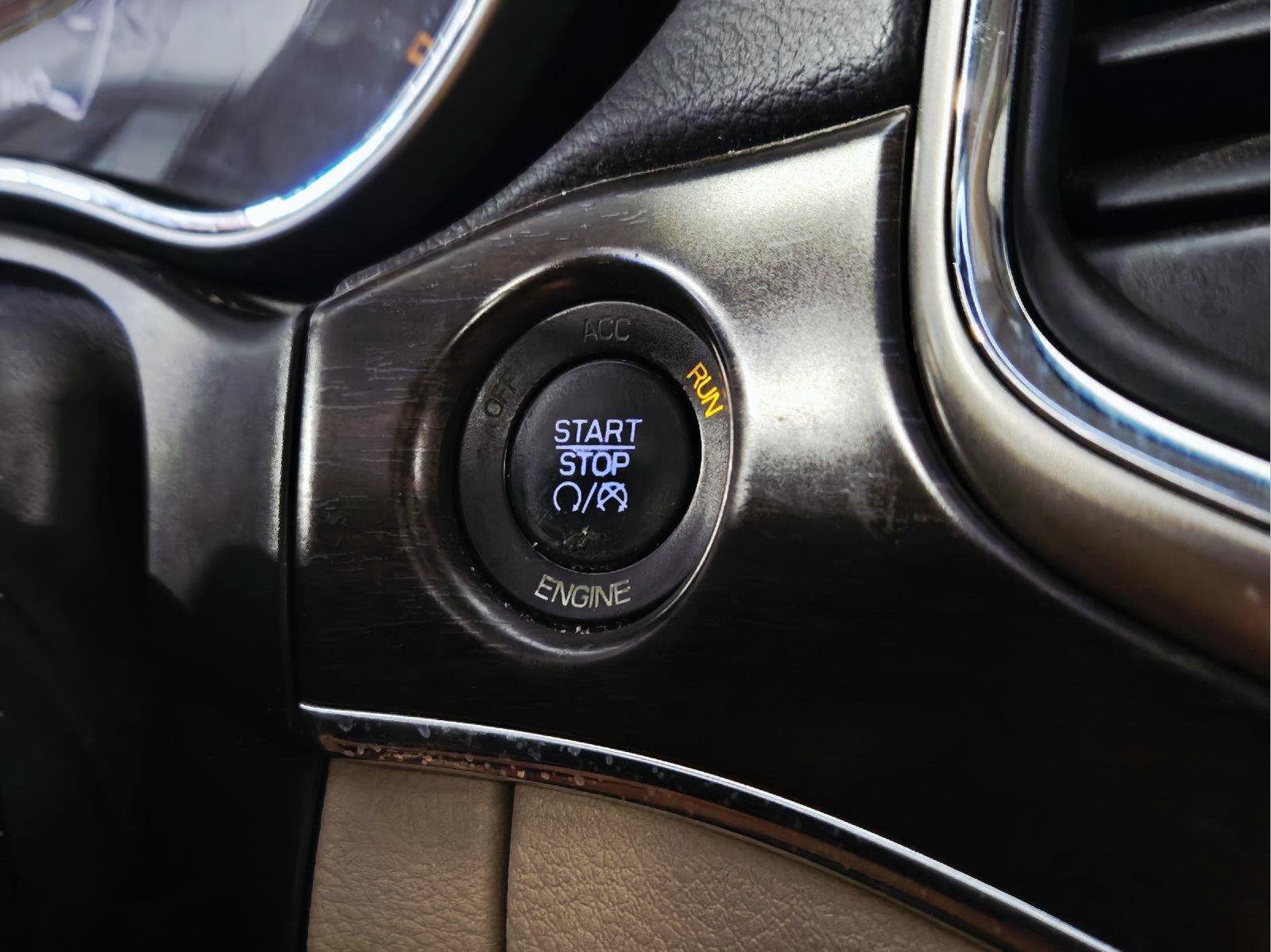 Used 2015 Jeep Grand Cherokee Limited AWD/4WD image 23