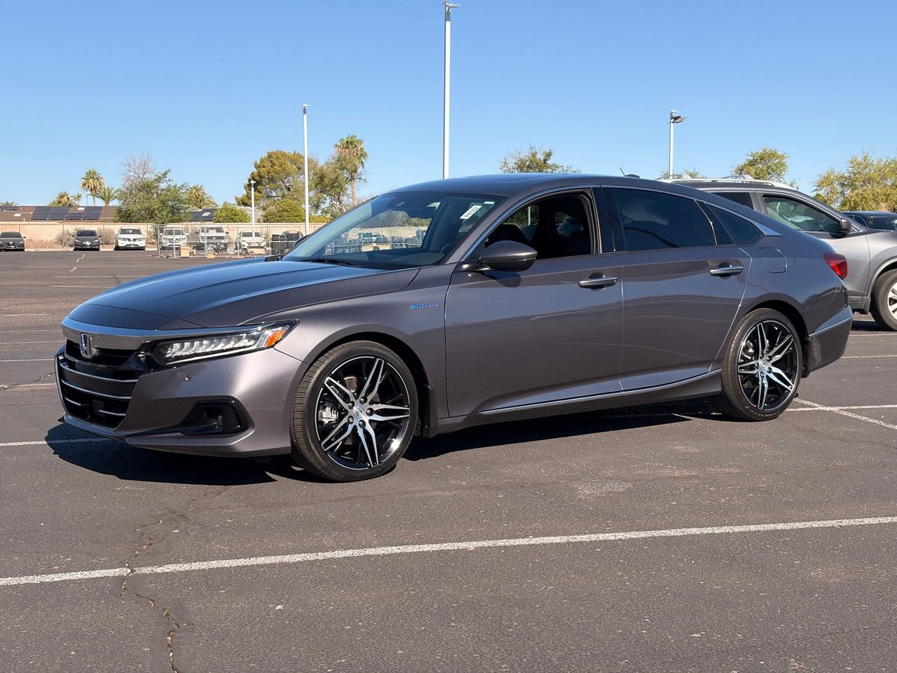 Used 2022 Honda Accord Touring image 2