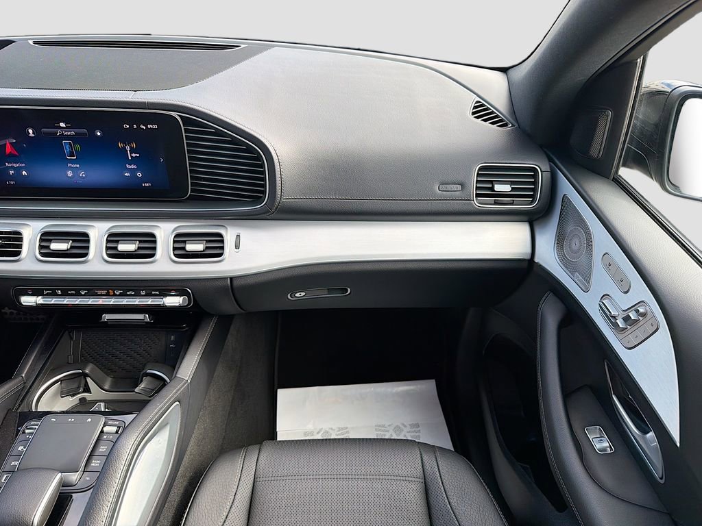 Used 2025 Mercedes-Benz GLS 450 4MATIC w/ Pinnacle Trim Package image 18