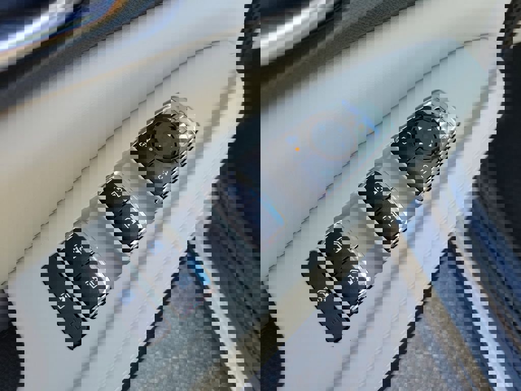 New 2026 Kia Carnival EX FWD image 21