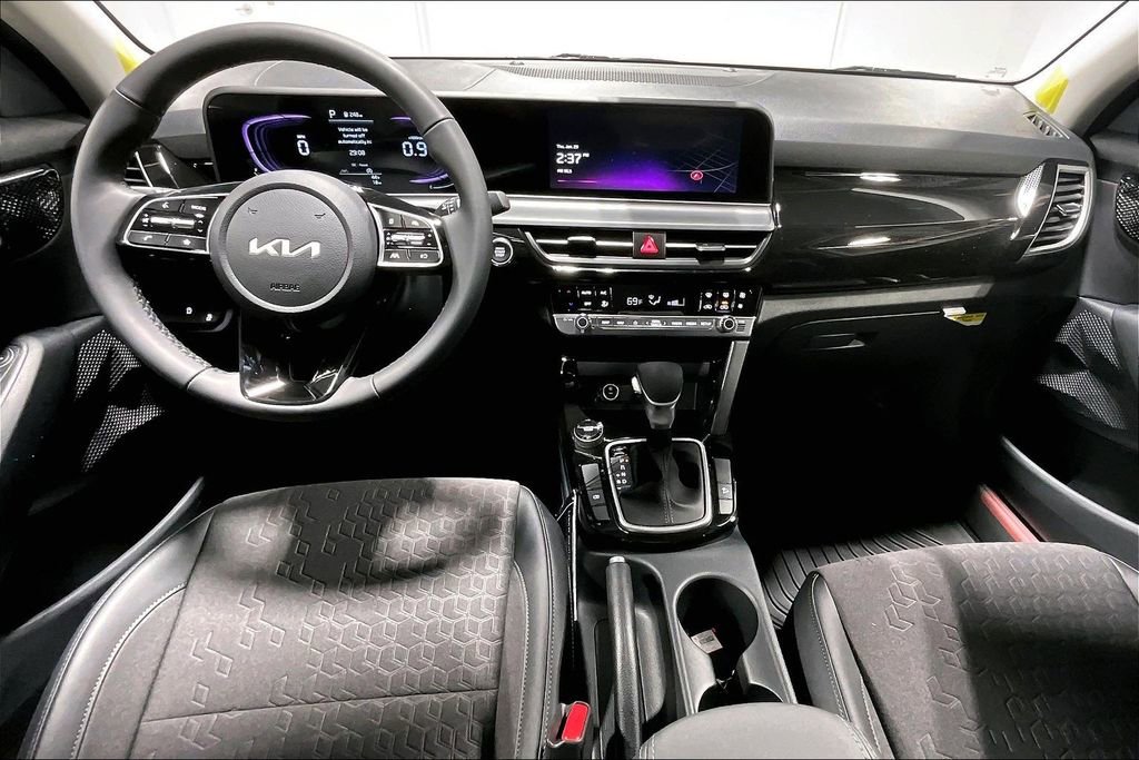 New 2026 Kia Seltos S image 6