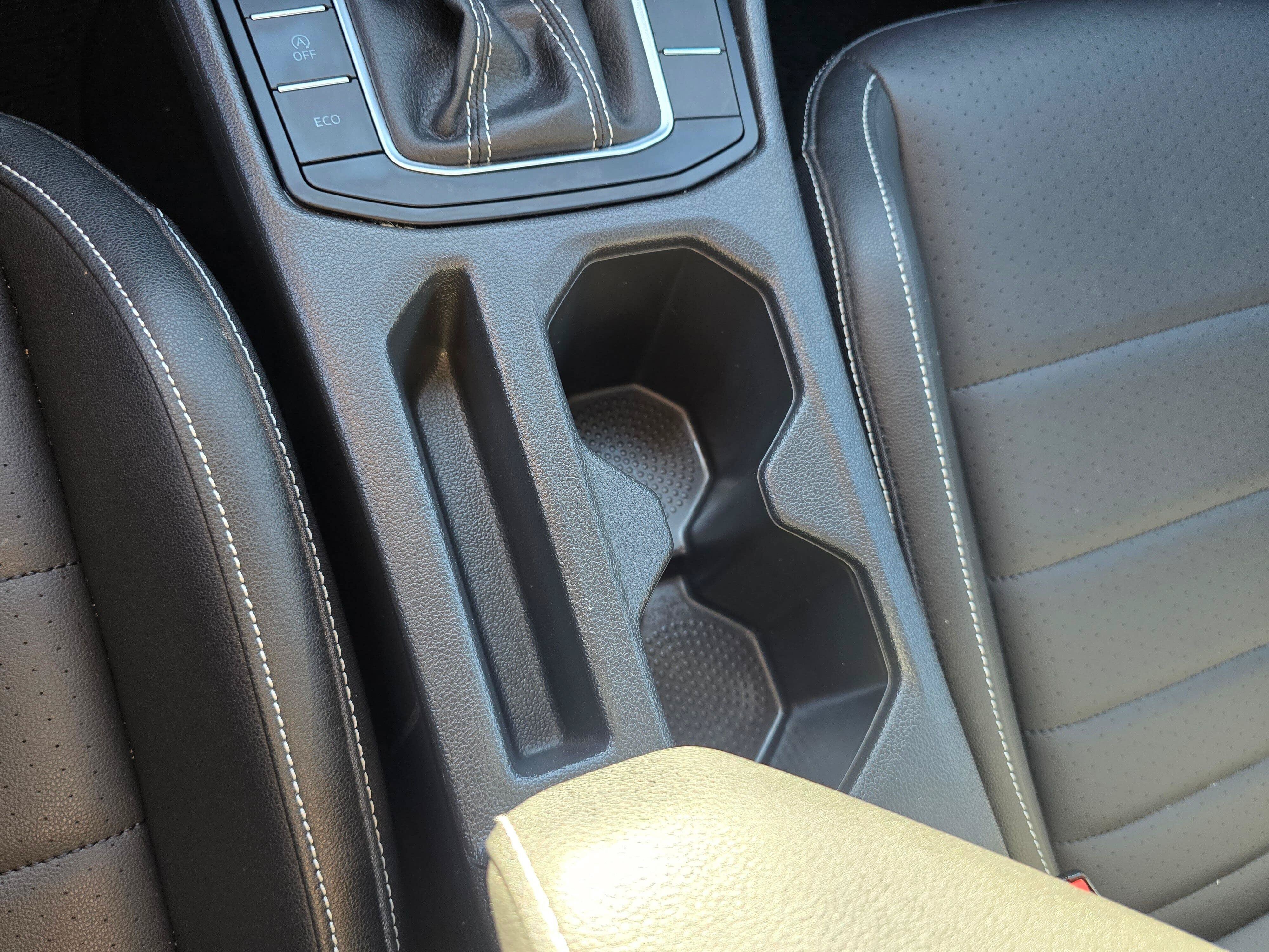 Used 2024 Volkswagen Jetta SE w/ Panoramic Sunroof Package FWD image 28