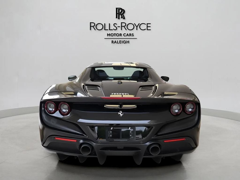 Used 2023 Ferrari F8 Tributo RWD image 5
