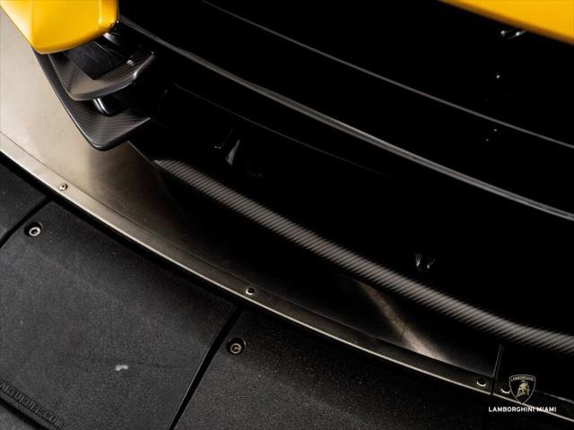 Used 2024 Lamborghini Urus Performante image 13