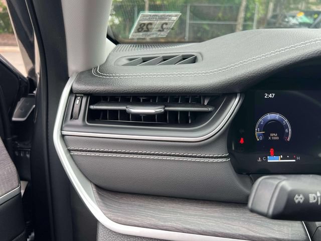 Used 2023 Jeep Grand Cherokee Limited AWD/4WD image 20