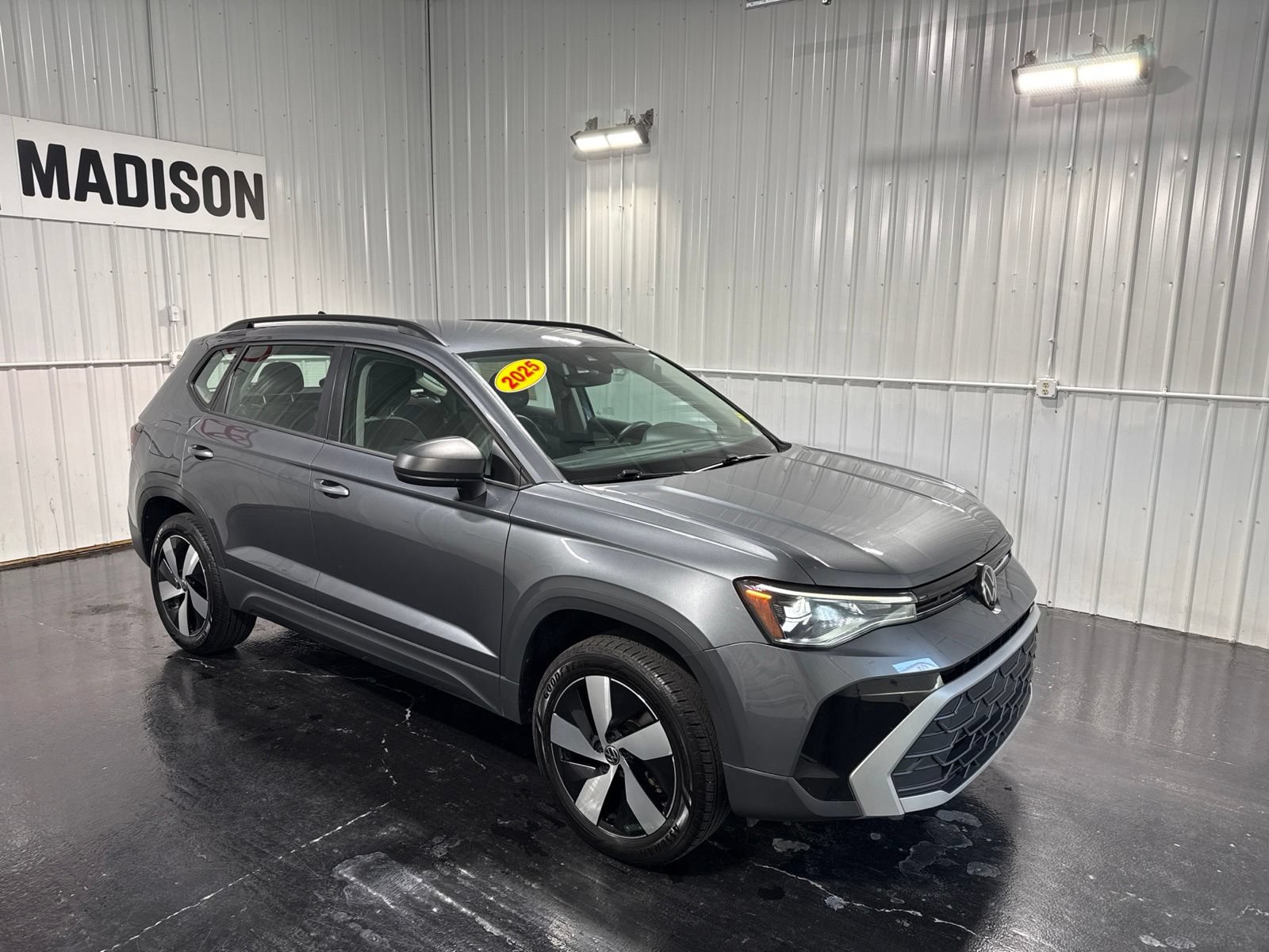 Used 2025 Volkswagen Taos S AWD/4WD image 6