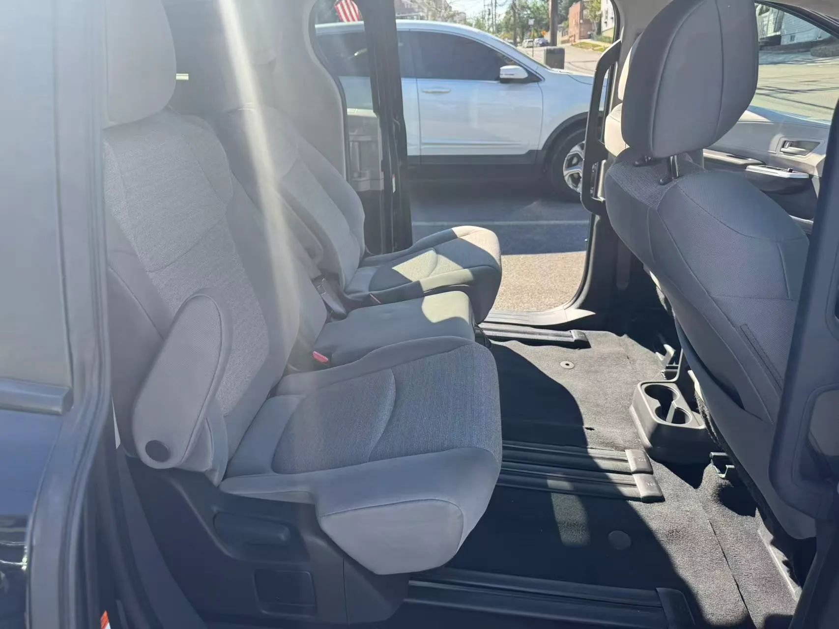 Used 2024 Toyota Sienna LE image 12