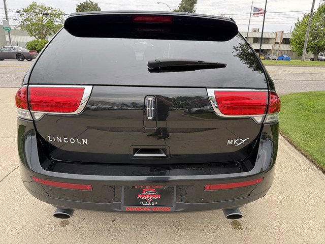 Used 2013 Lincoln MKX FWD image 6
