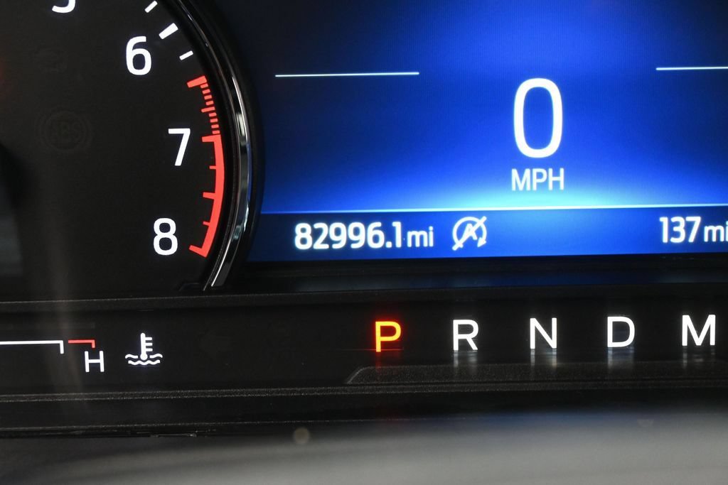 Used 2020 Ford Explorer XLT w/ Equipment Group 202A AWD/4WD image 22