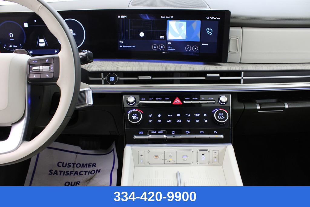 Used 2025 Hyundai Santa Fe Calligraphy image 22