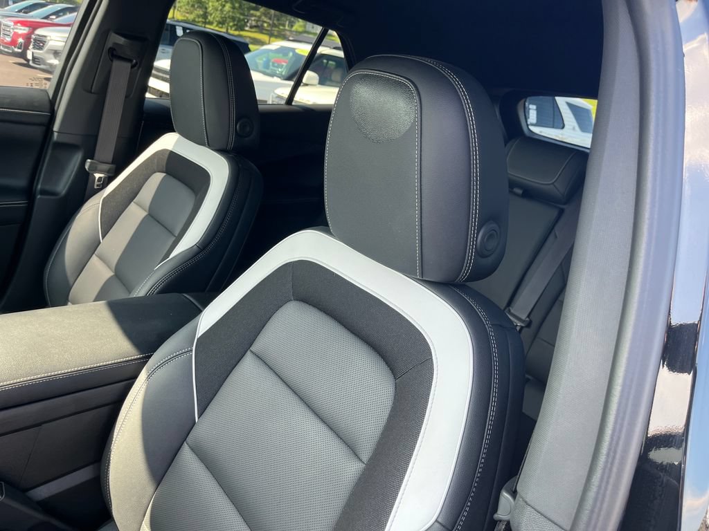 Used 2024 Chevrolet Blazer EV LT AWD/4WD image 11