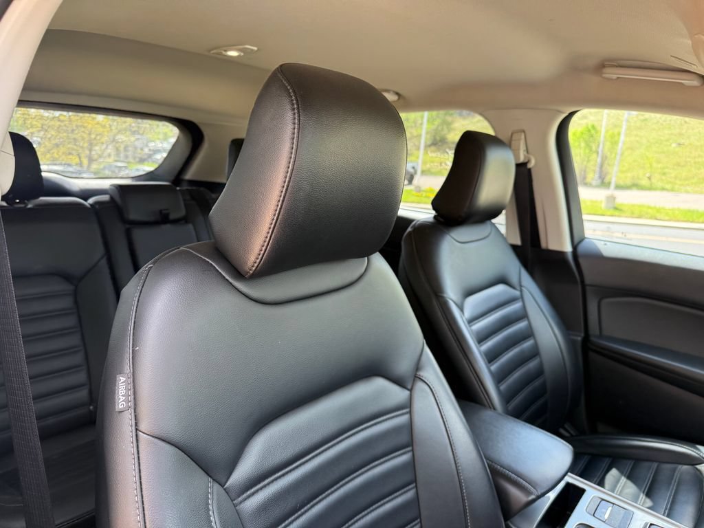 Certified 2024 Ford Edge SEL AWD/4WD image 31