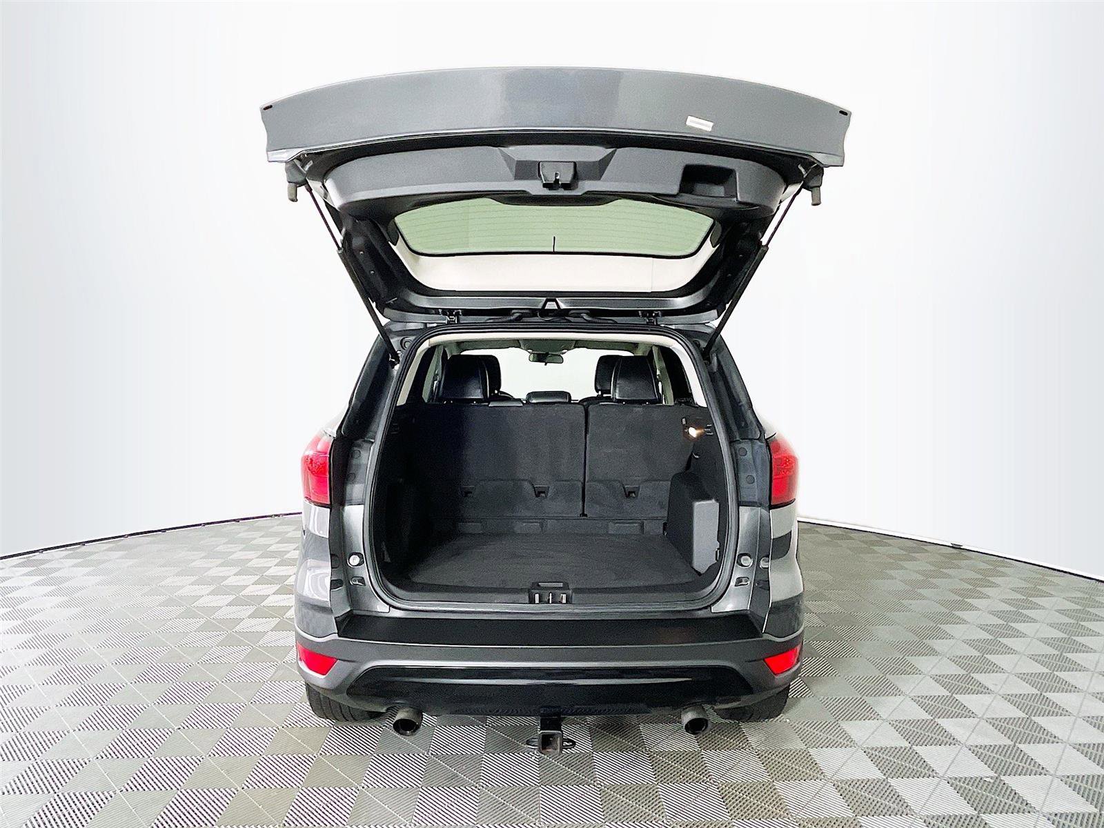 Used 2019 Ford Escape SE image 28