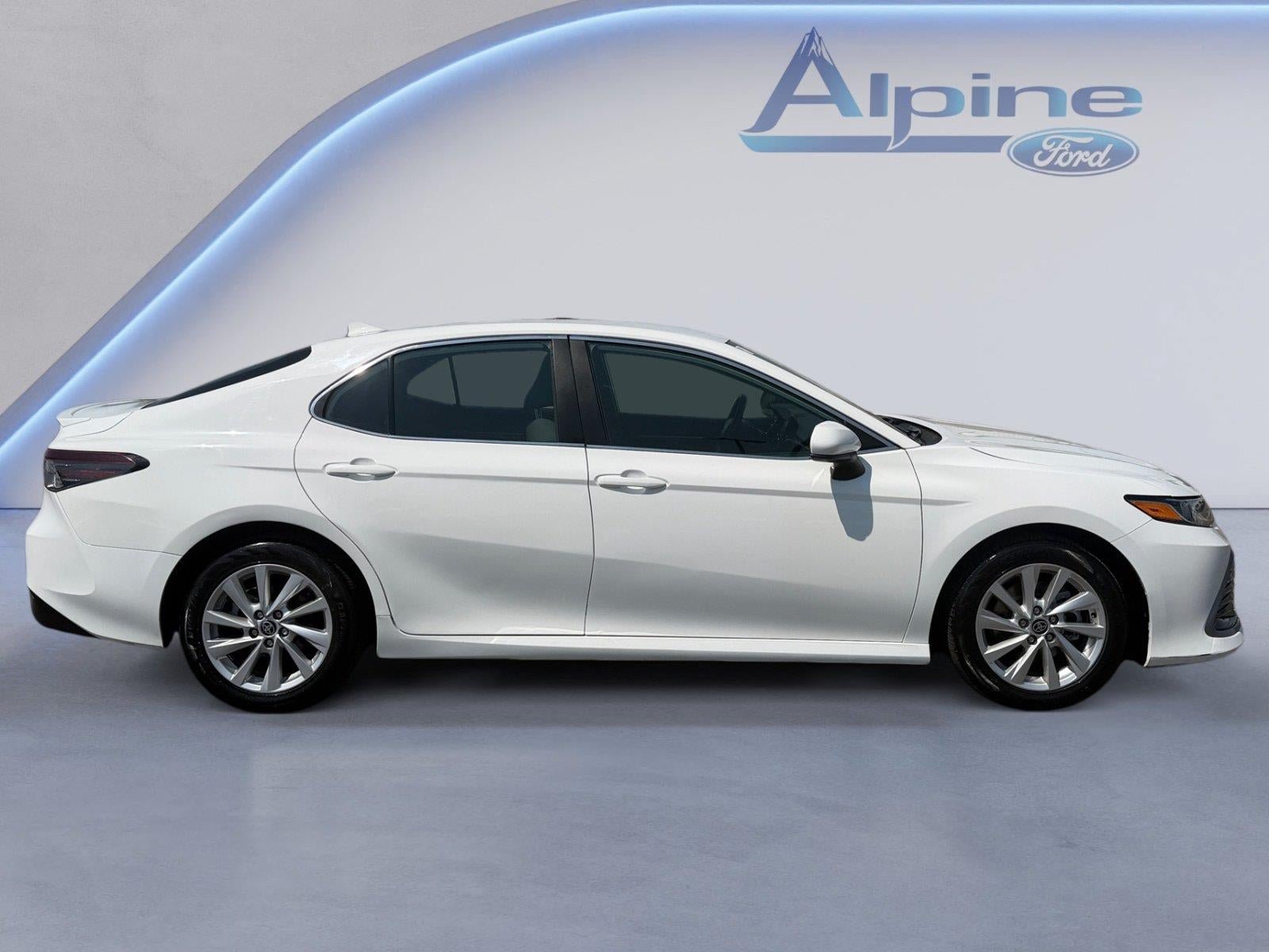 Used 2023 Toyota Camry LE FWD image 6