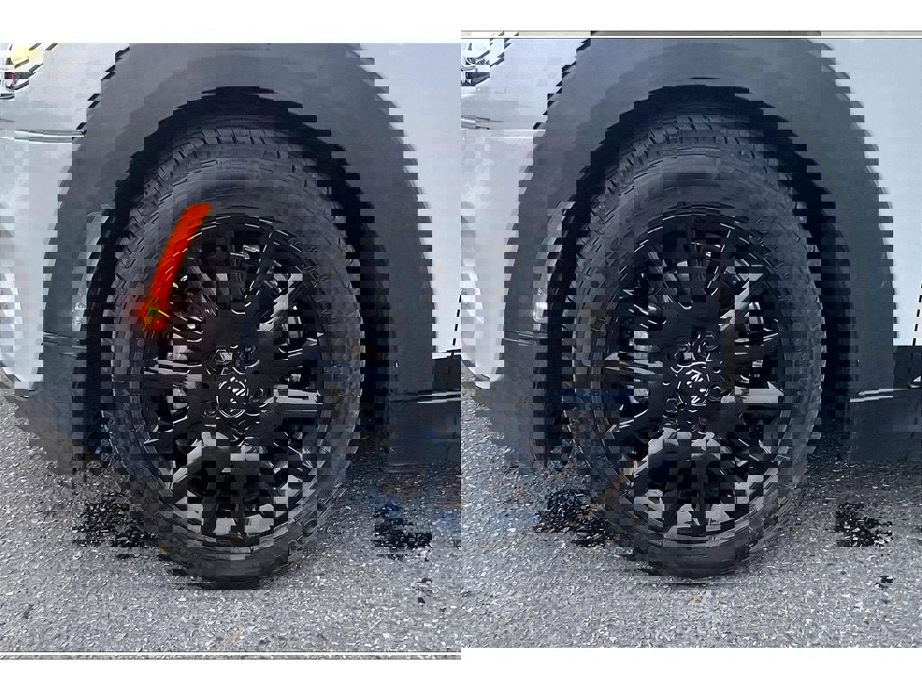 Used 2020 MINI Cooper 2-Door Hardtop image 10