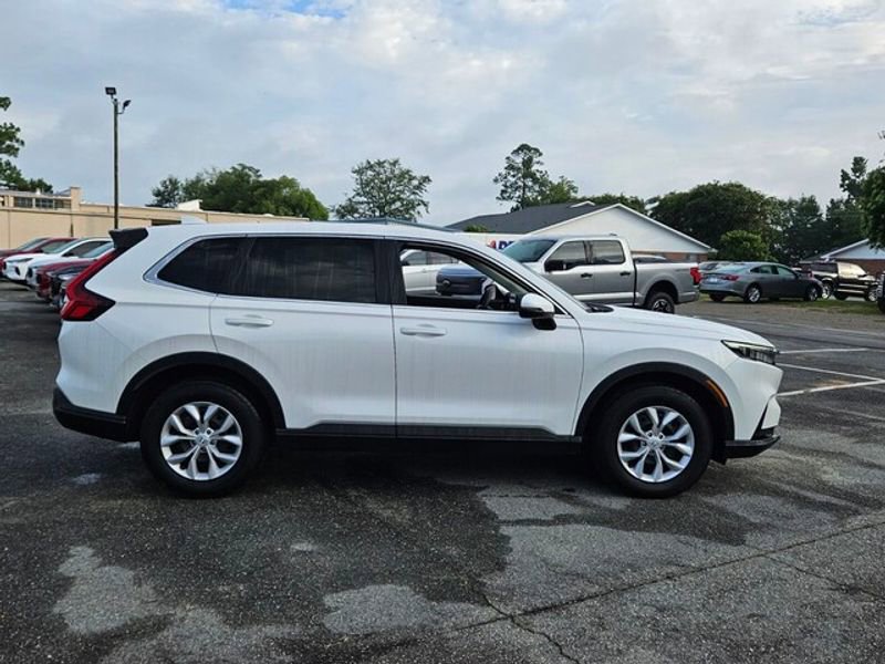 Used 2025 Honda CR-V LX image 16