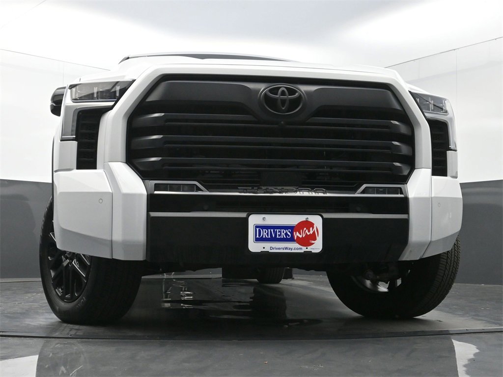 Used 2025 Toyota Tundra Limited image 29