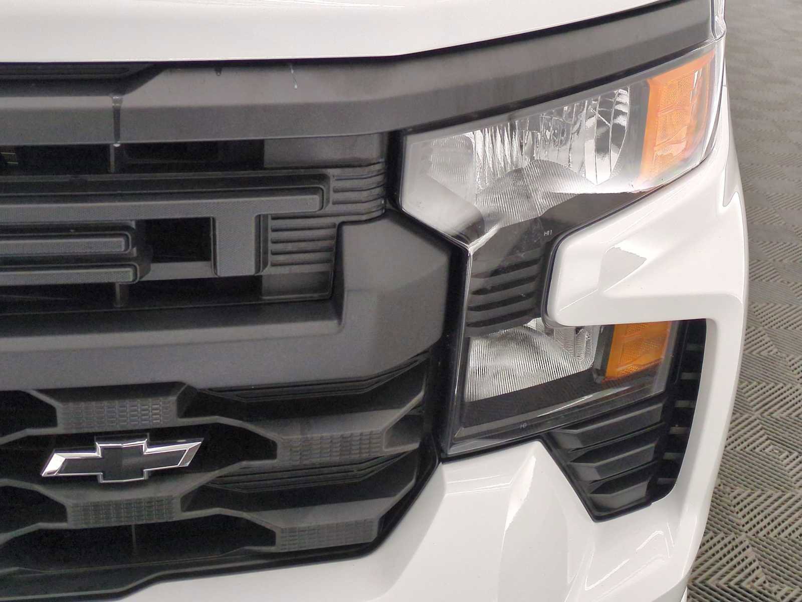 New 2025 Chevrolet Silverado 1500 Custom image 10