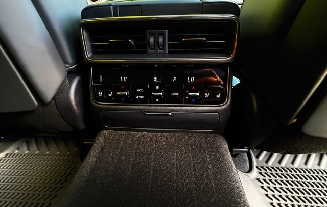 New 2025 Lexus LX 700h F Sport AWD/4WD image 28