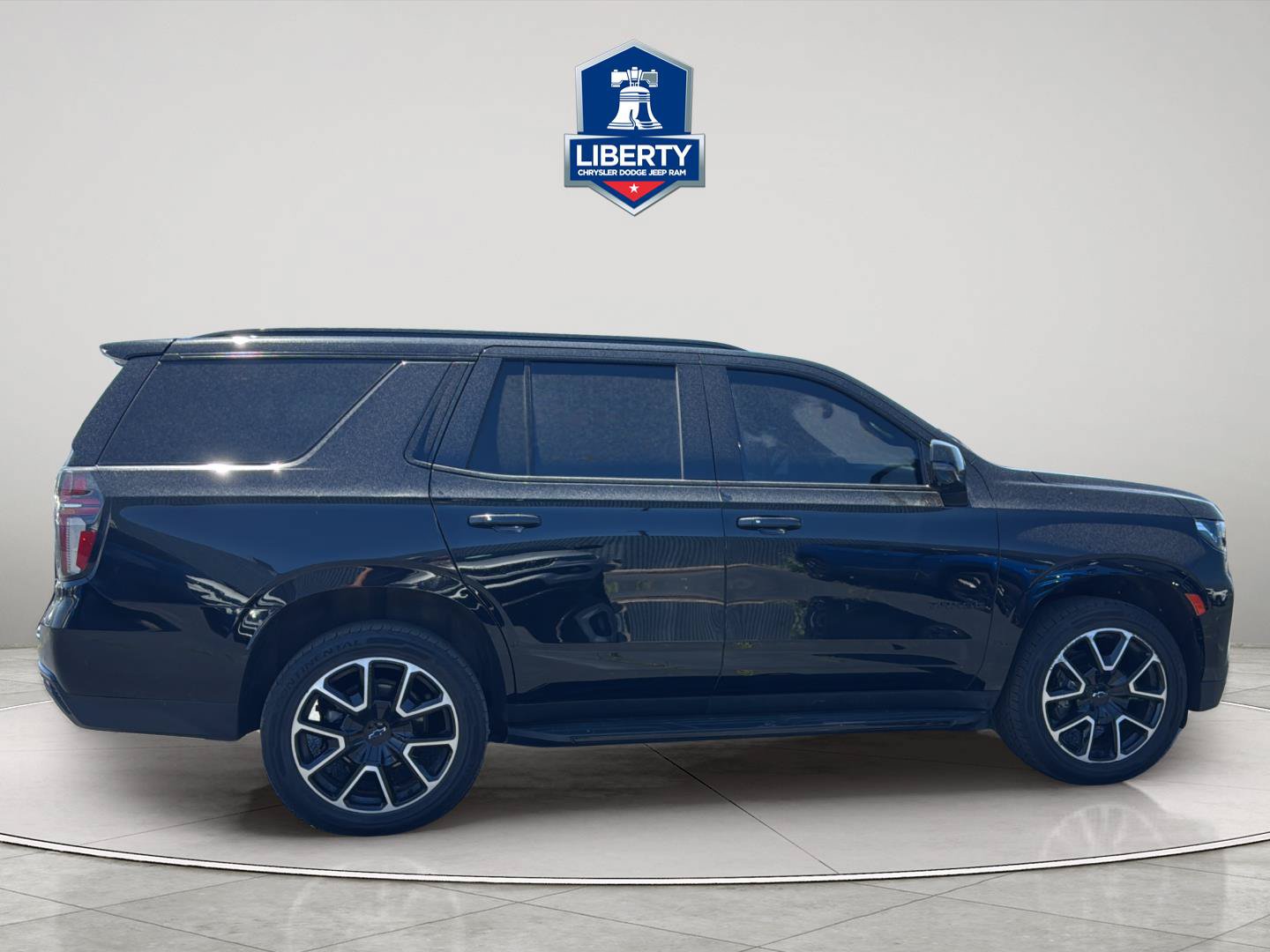 Used 2023 Chevrolet Tahoe RST w/ Luxury Package AWD/4WD image 13