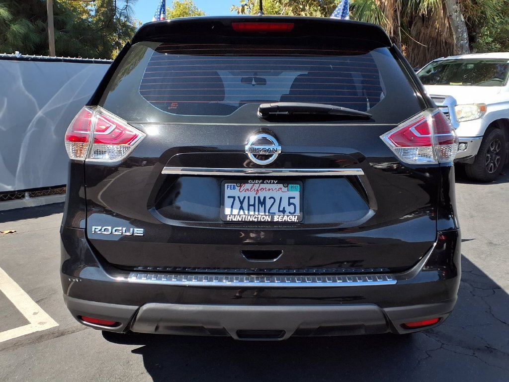 Used 2016 Nissan Rogue S FWD image 4