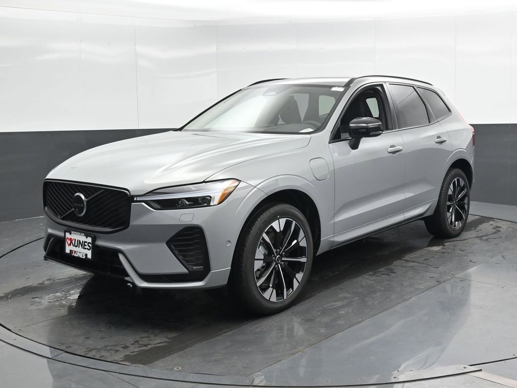 New 2026 Volvo XC60 T8 Plus w/ Protection Package Premier image 5