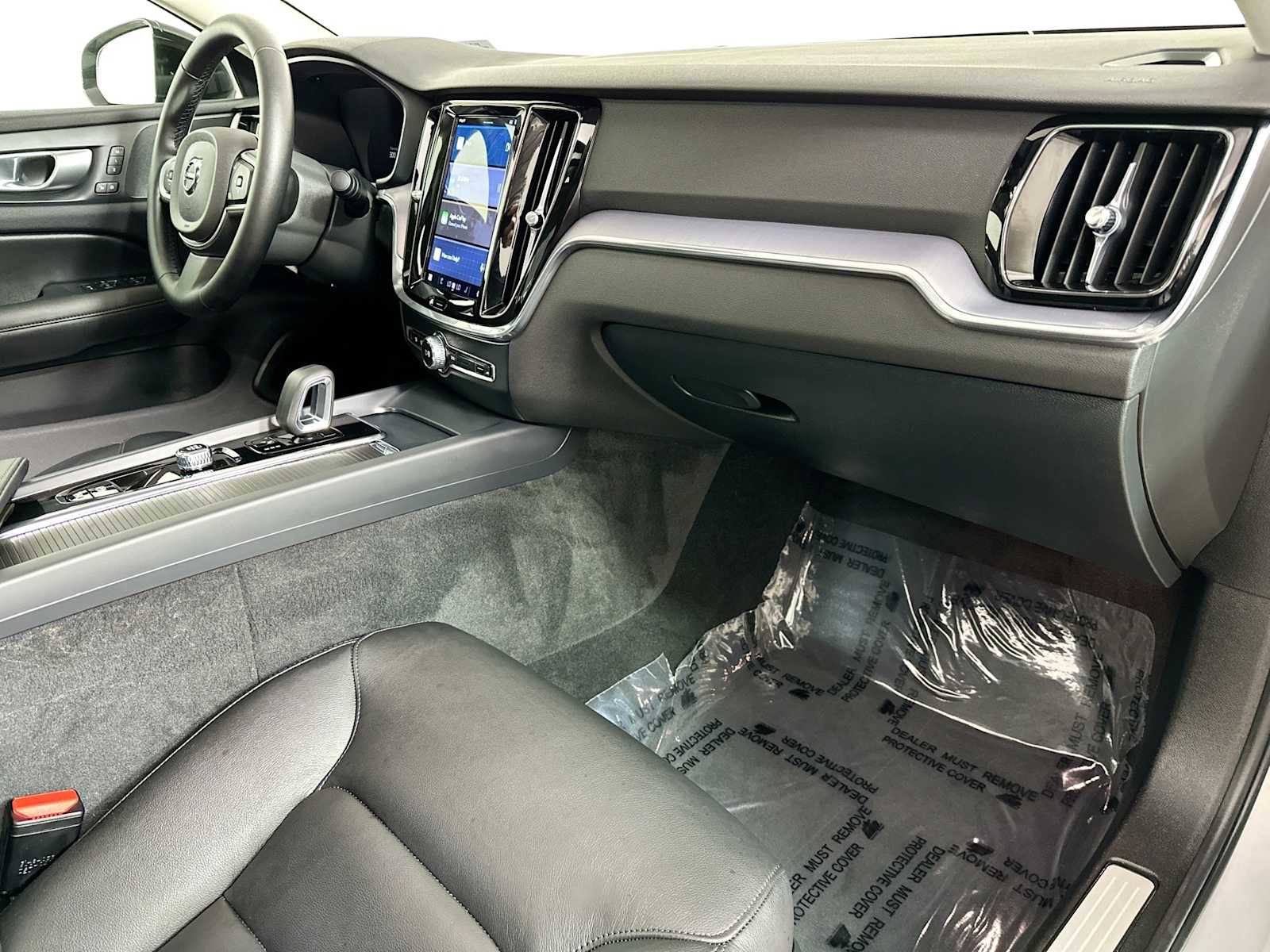 Used 2025 Volvo S60 B5 Core image 27