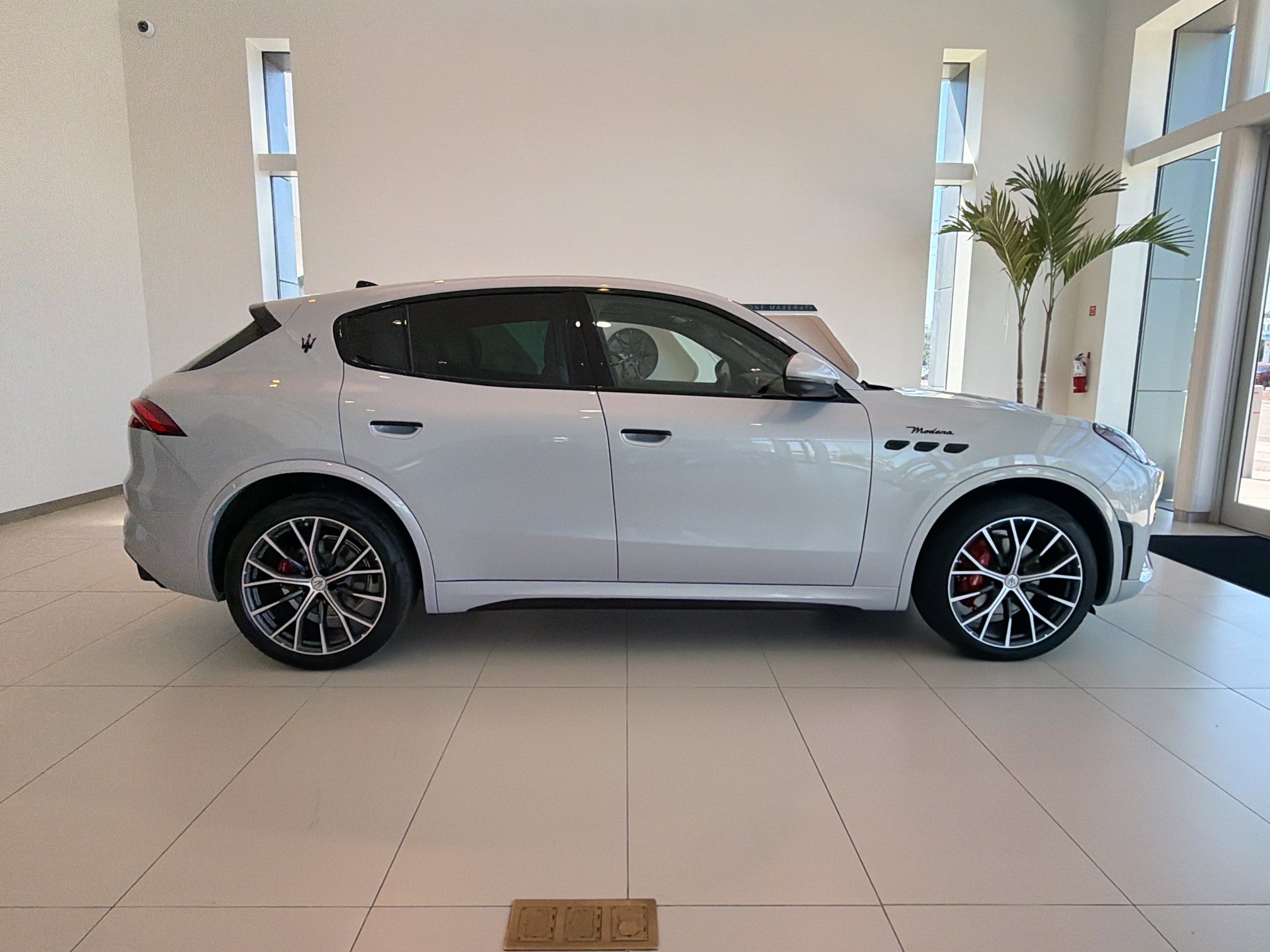 New 2027 Maserati Grecale Modena AWD/4WD image 2