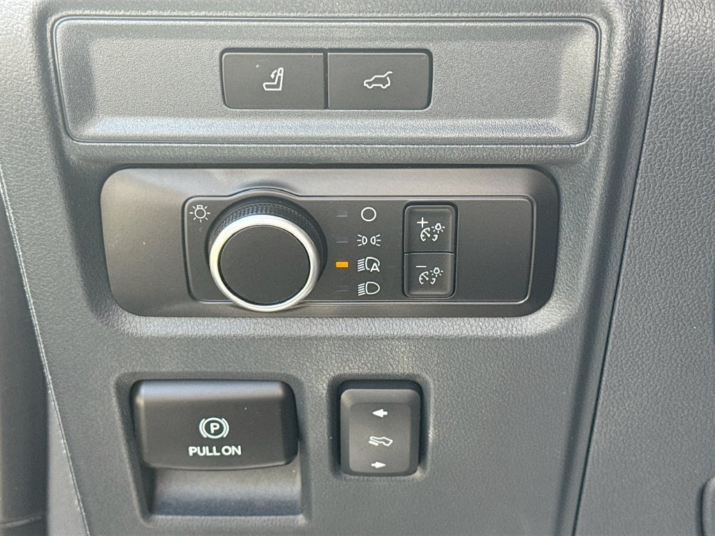 Used 2023 Ford Expedition XLT RWD image 11