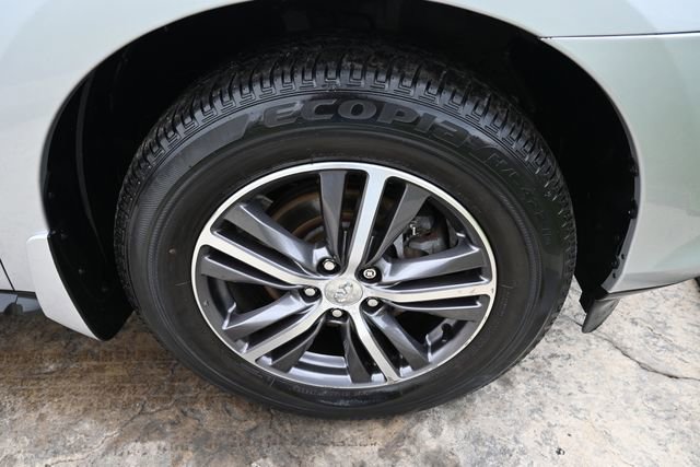 Used 2019 INFINITI QX60 Luxe w/ Essential Package image 11