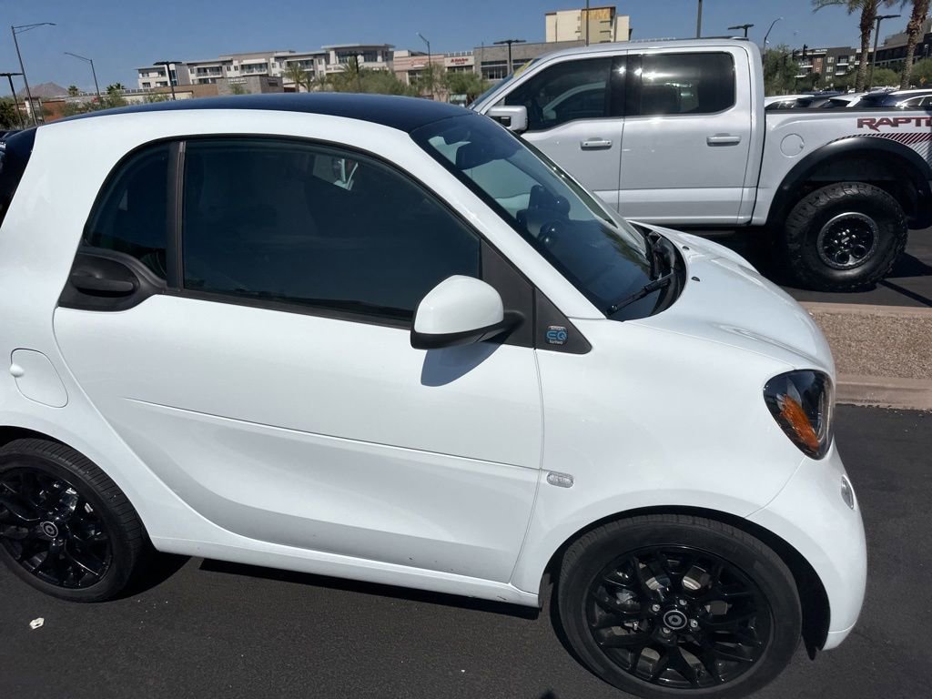 Used 2019 smart fortwo electric drive RWD image 2