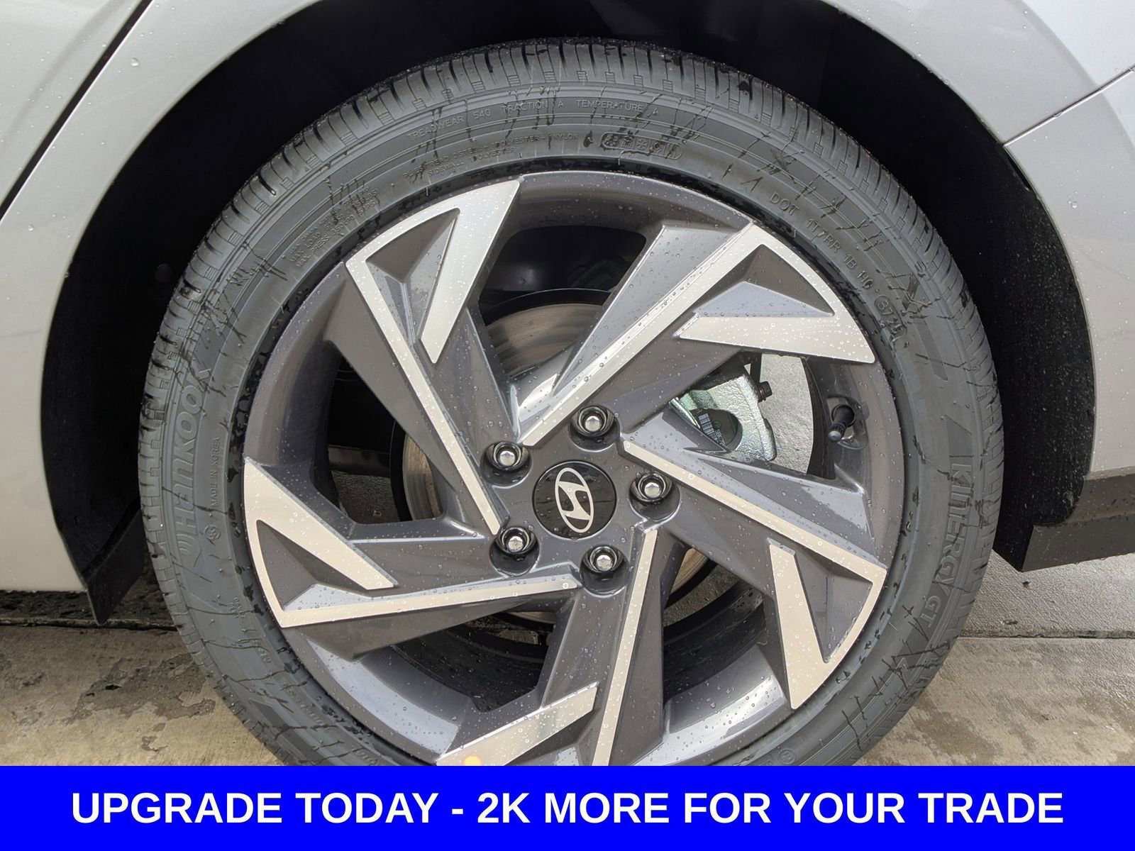 New 2026 Hyundai Elantra Limited image 41