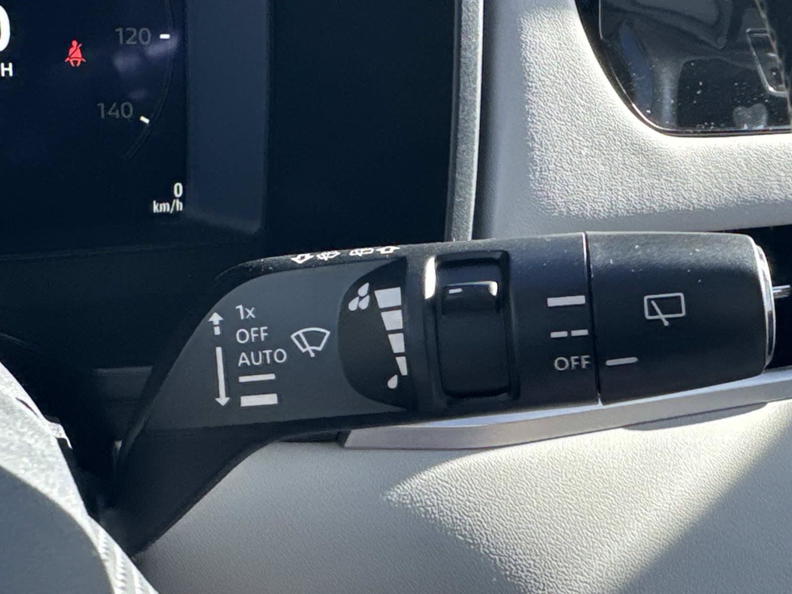 New 2026 Mitsubishi Outlander SEL FWD image 29