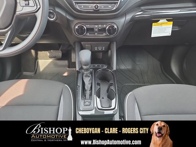 Used 2023 Chevrolet TrailBlazer LT w/ Convenience Package AWD/4WD image 14