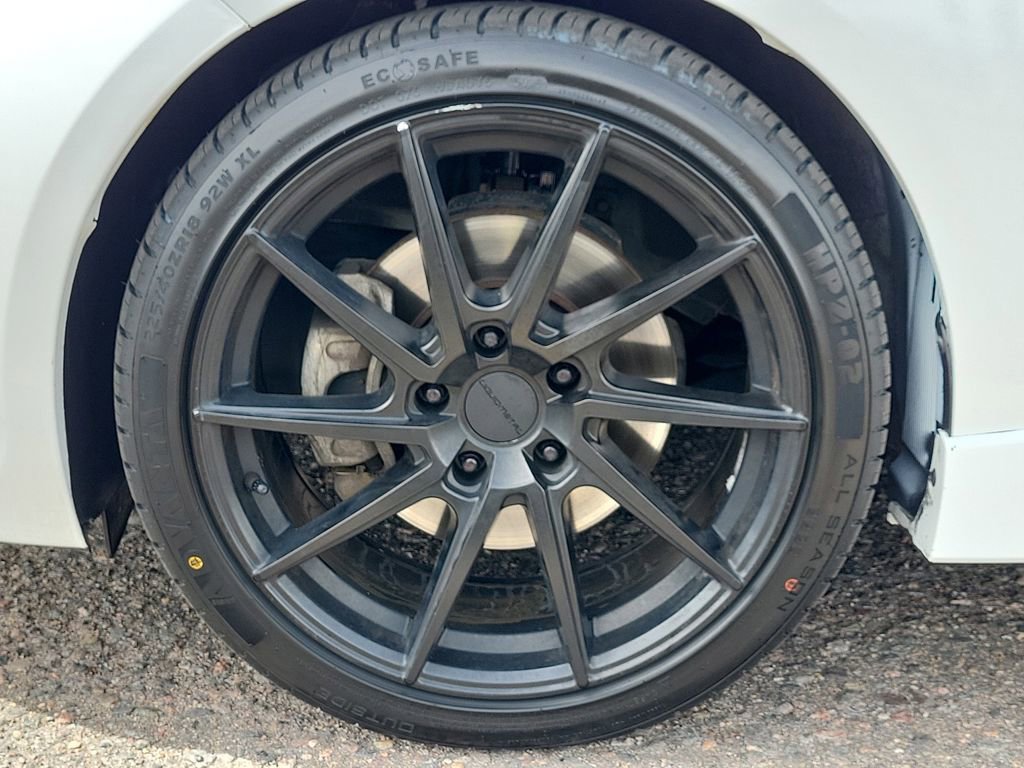 Used 2016 Hyundai Veloster Turbo image 16