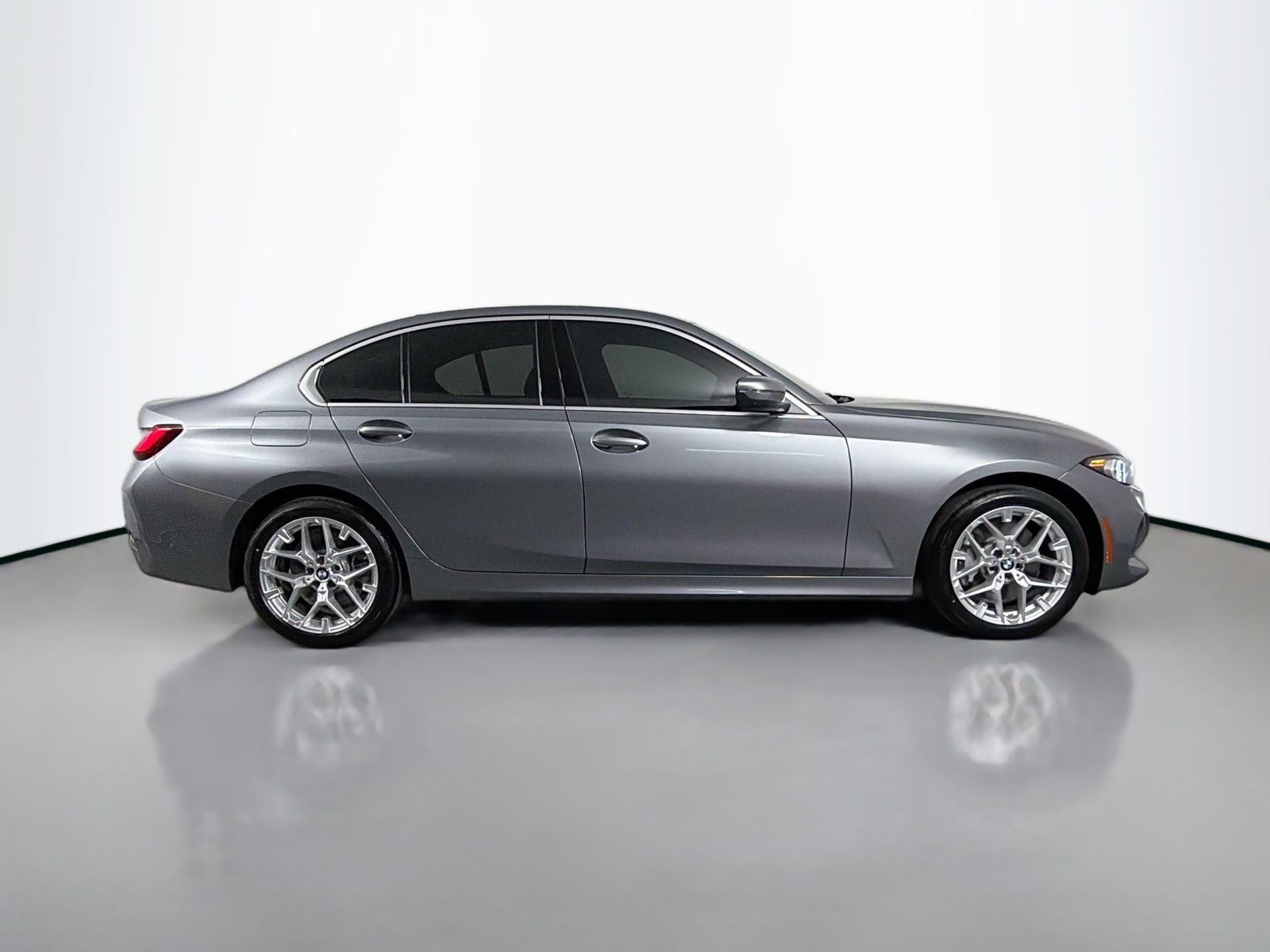 New 2026 BMW 330i xDrive Sedan w/ Premium Package image 4