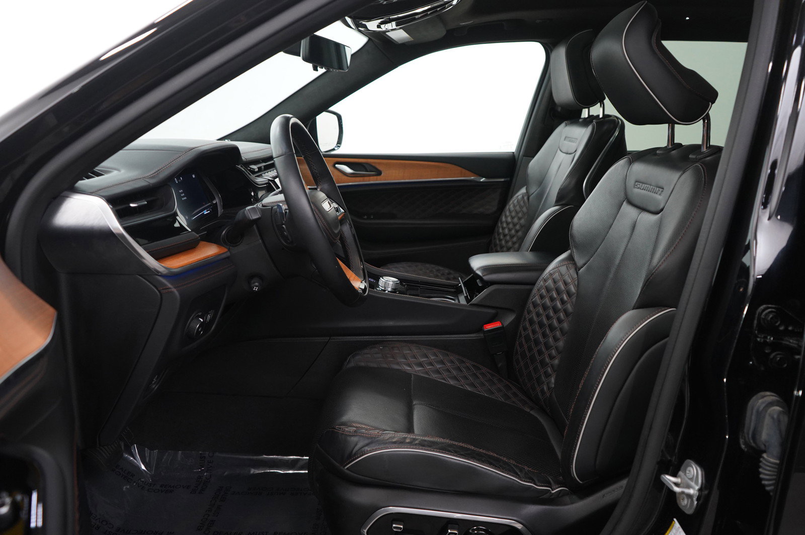 Used 2022 Jeep Grand Cherokee L Summit w/ Advanced Protech Group IV image 15