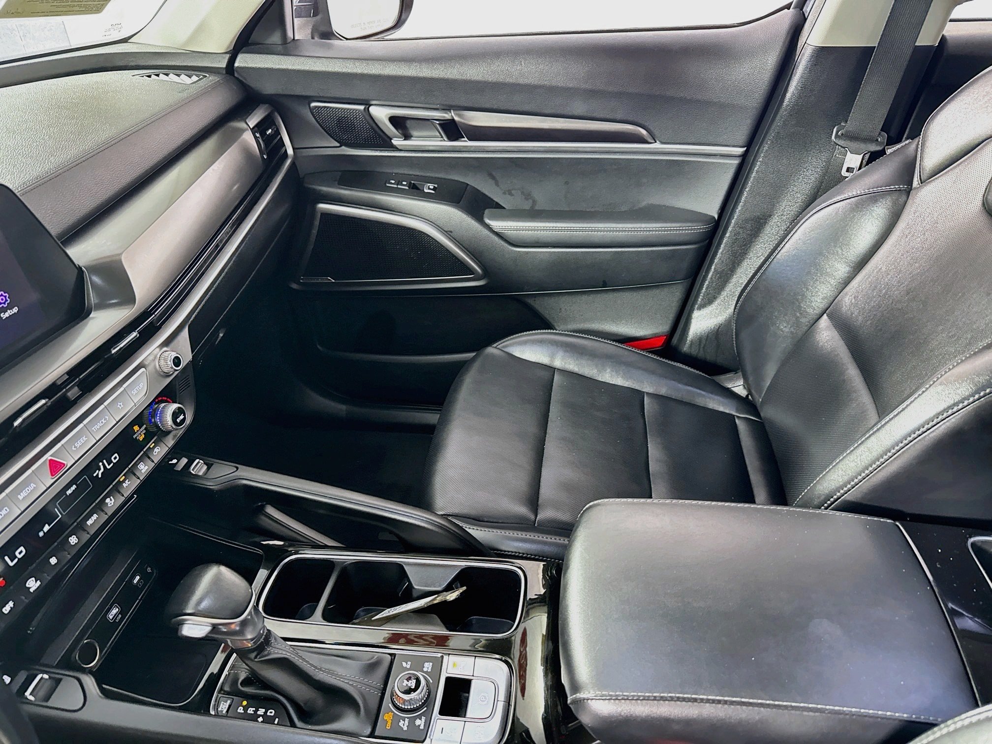 Used 2025 Kia Telluride S AWD/4WD image 25