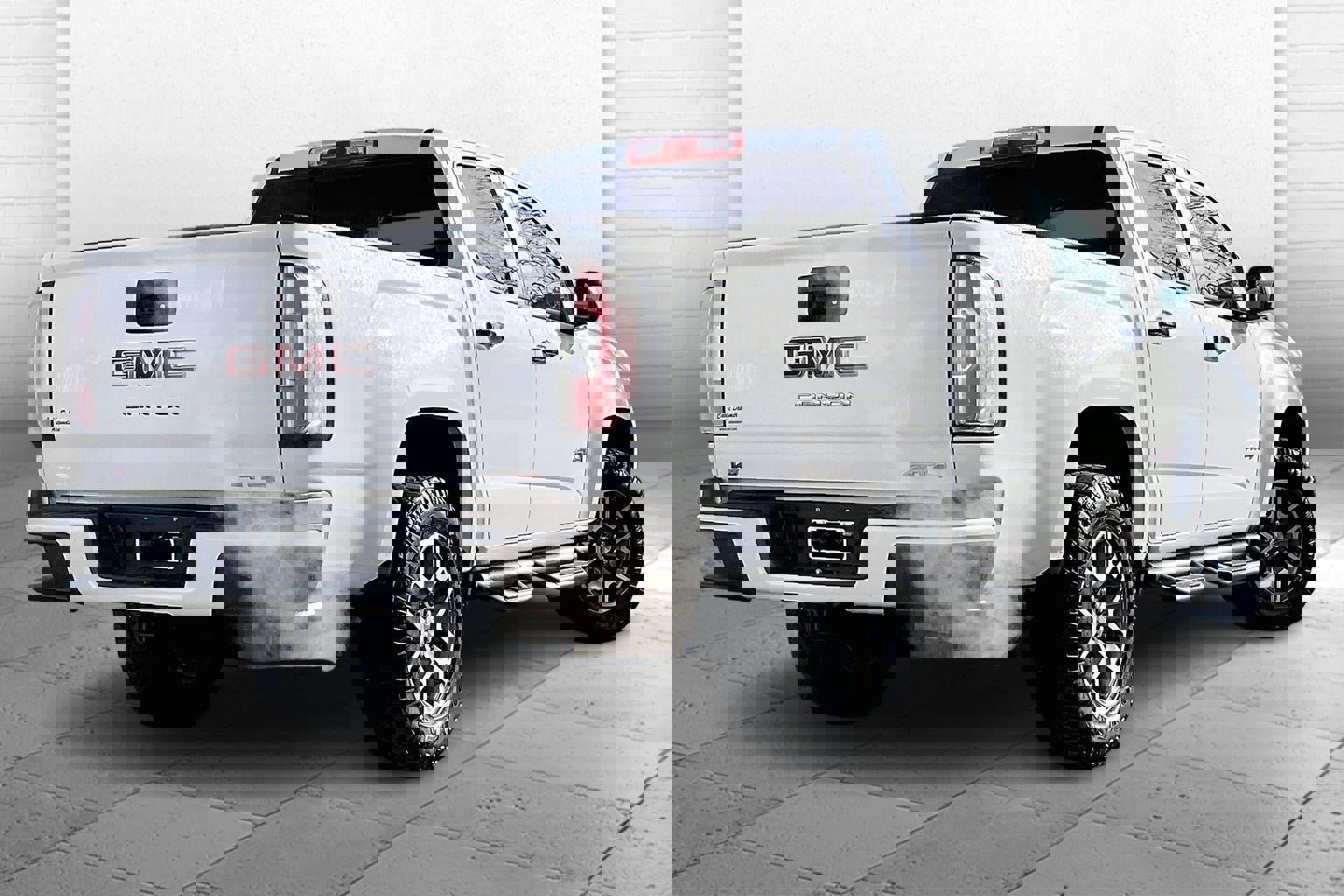 Used 2021 GMC Canyon AT4 w/ Trailering Package image 14