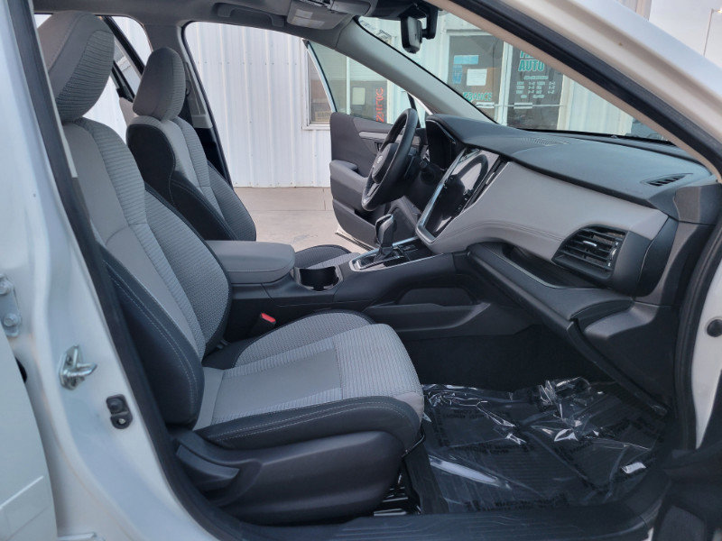 Used 2025 Subaru Outback Premium w/ Popular Package #1A image 19